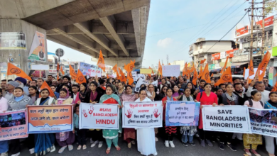 Photo of बांग्लादेश में हिंदुओं और मंदिरों पर हमले के खिलाफ देशभर में प्रदर्शन