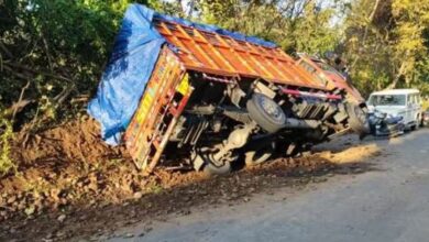 Photo of कर्नाटक में दो अलग-अलग सड़क हादसों में गई 14 लोगों की जान