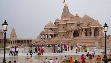 Photo of राम मंदिर के चढ़ावे में घोटाला: कहां गई 60 किलो चांदी की ईंटों और अखंड ज्योति?