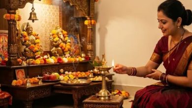 Photo of घर में दीपक जलाते समय किस दिशा की तरफ रखें बत्ती?